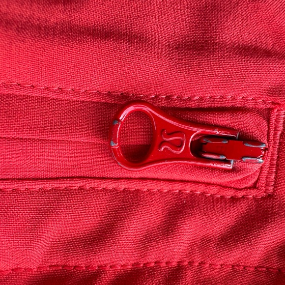 Lululemon Orange Hotty Hot 2.5 inch shorts - Picture 5 of 6